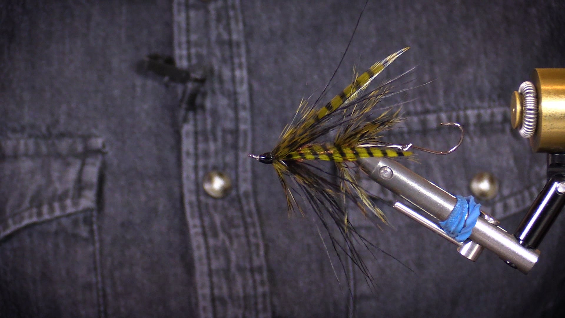 Tying an Intruder with MFC Barred Schlappen & Saddle Hackle