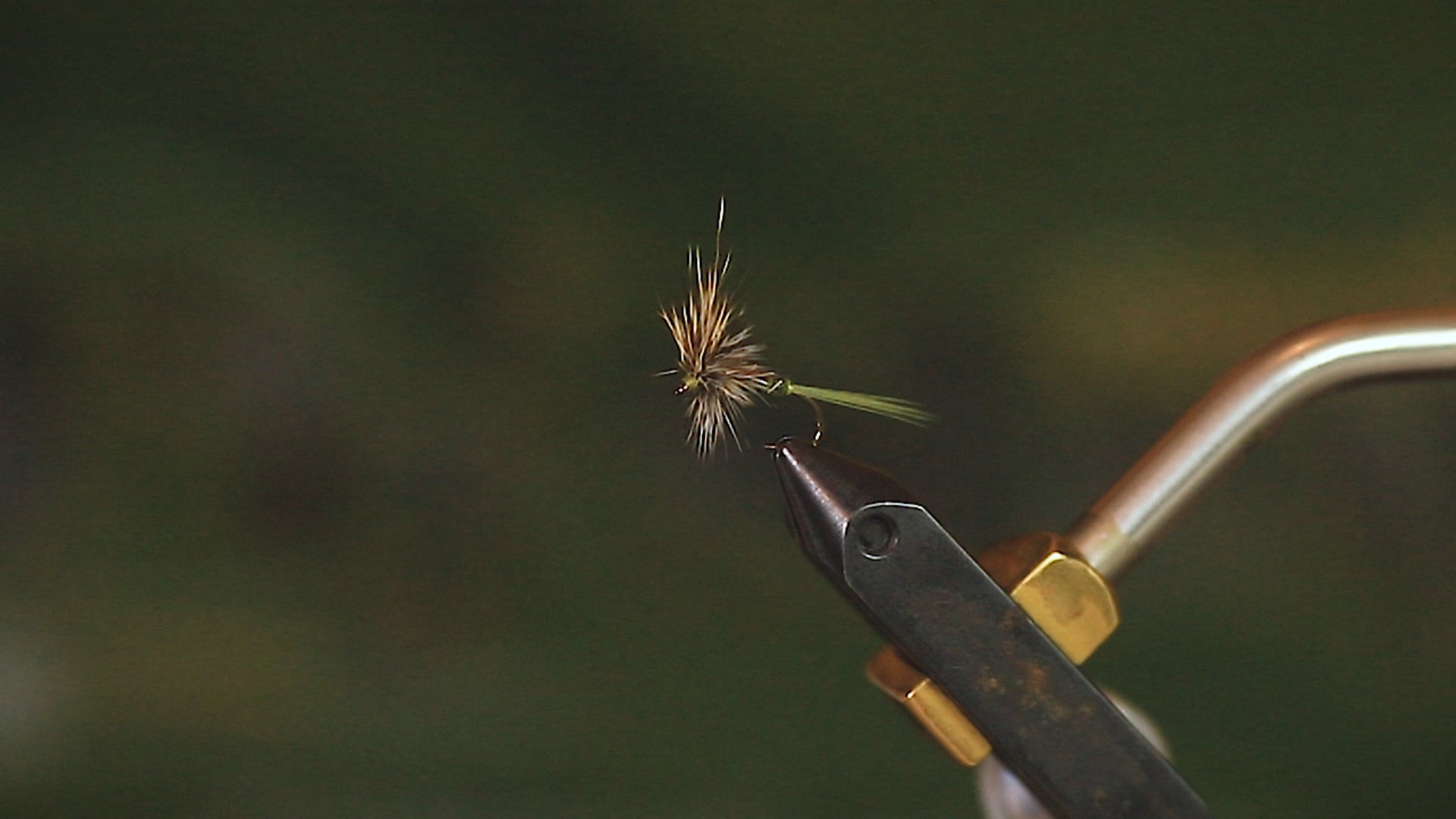 At The Vise With AFS | Keith's Quill Body Mayfly